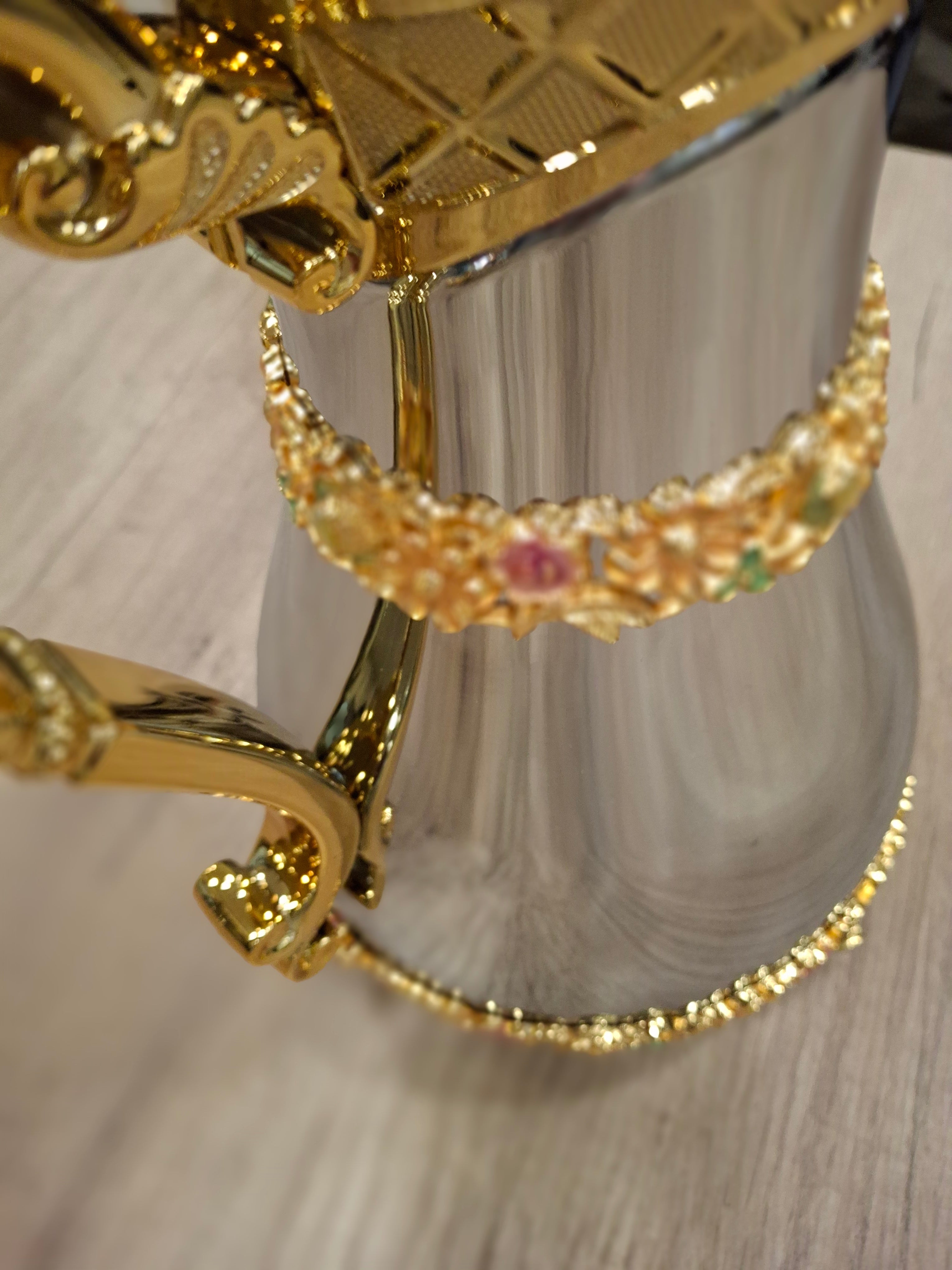 Flasks Arabian Inspired - Exclusive Ornate detailing Set Of Two 1l - Quality is unsurpassed