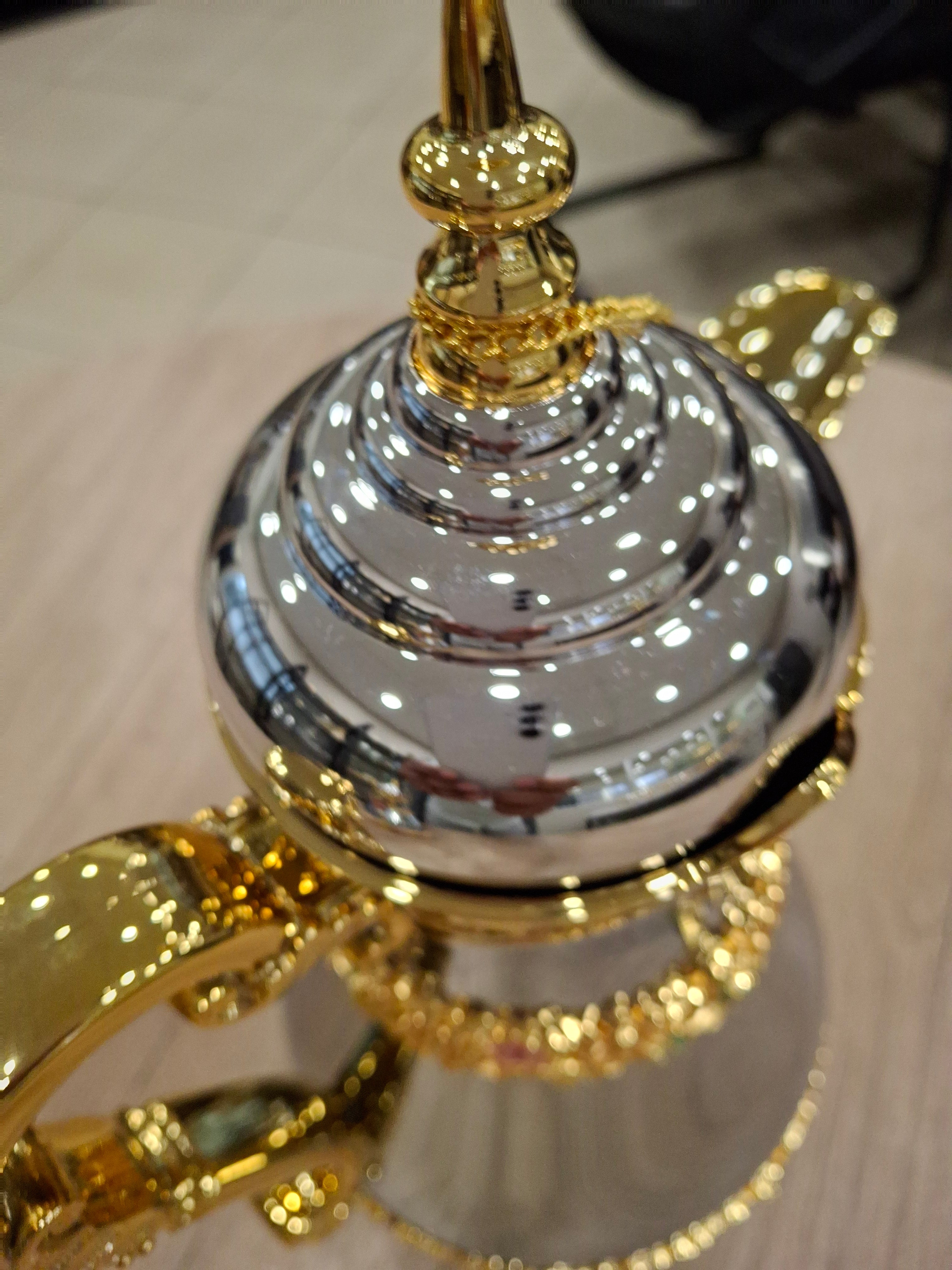 Flasks Arabian Inspired - Exclusive Ornate detailing Set Of Two 1l - Quality is unsurpassed