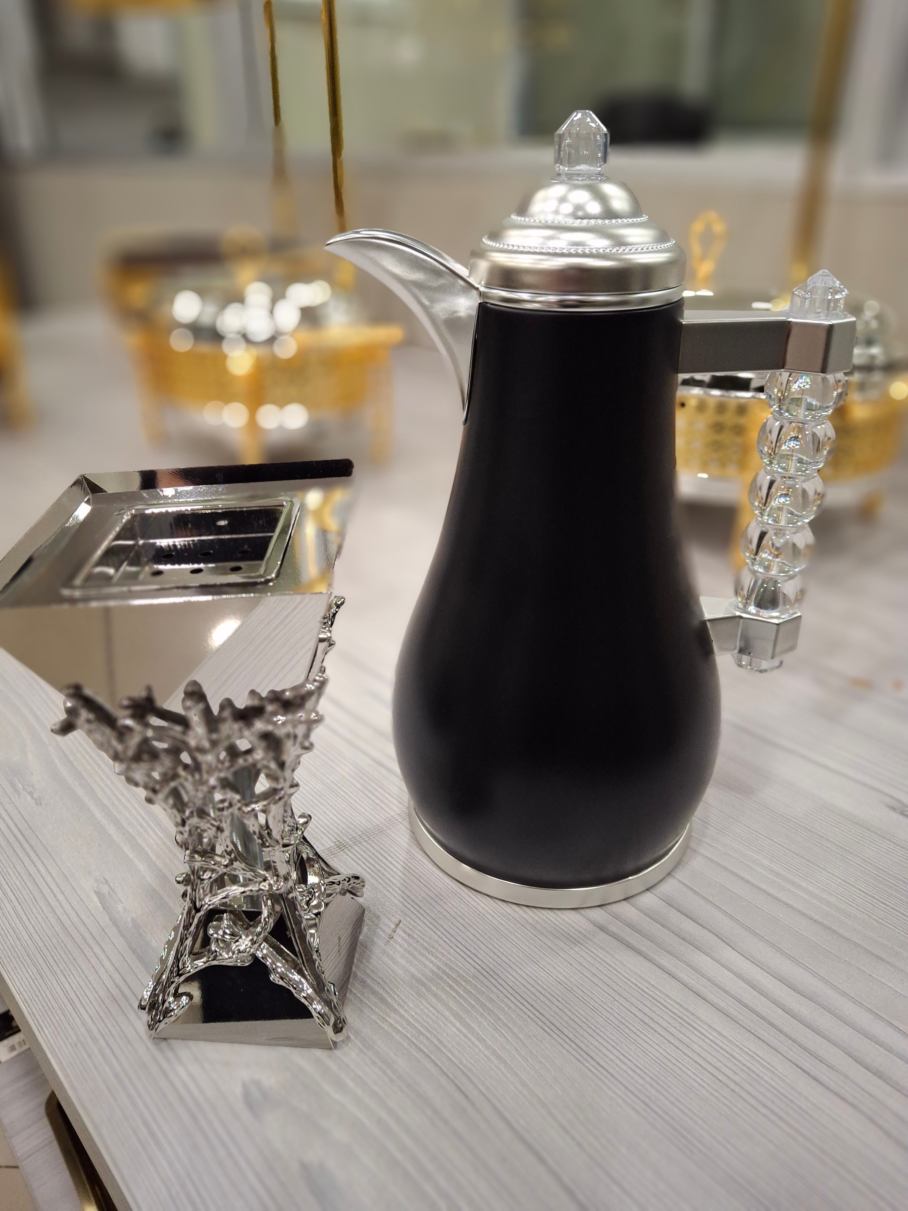 Burner Modern Arabian design- Silver Metal with abstract detailing