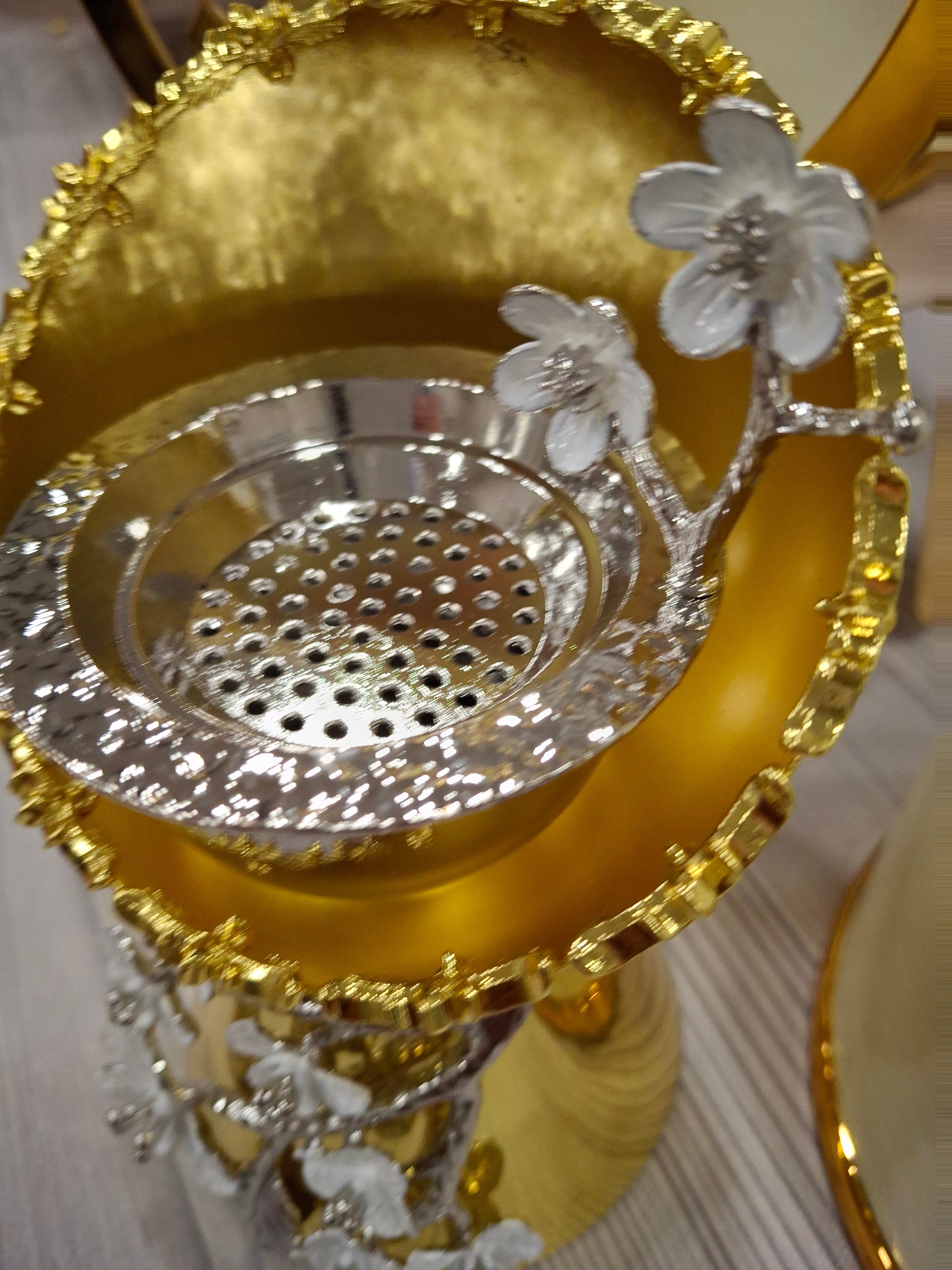 Burner- Ornate Floral detail on Golden Metal holder