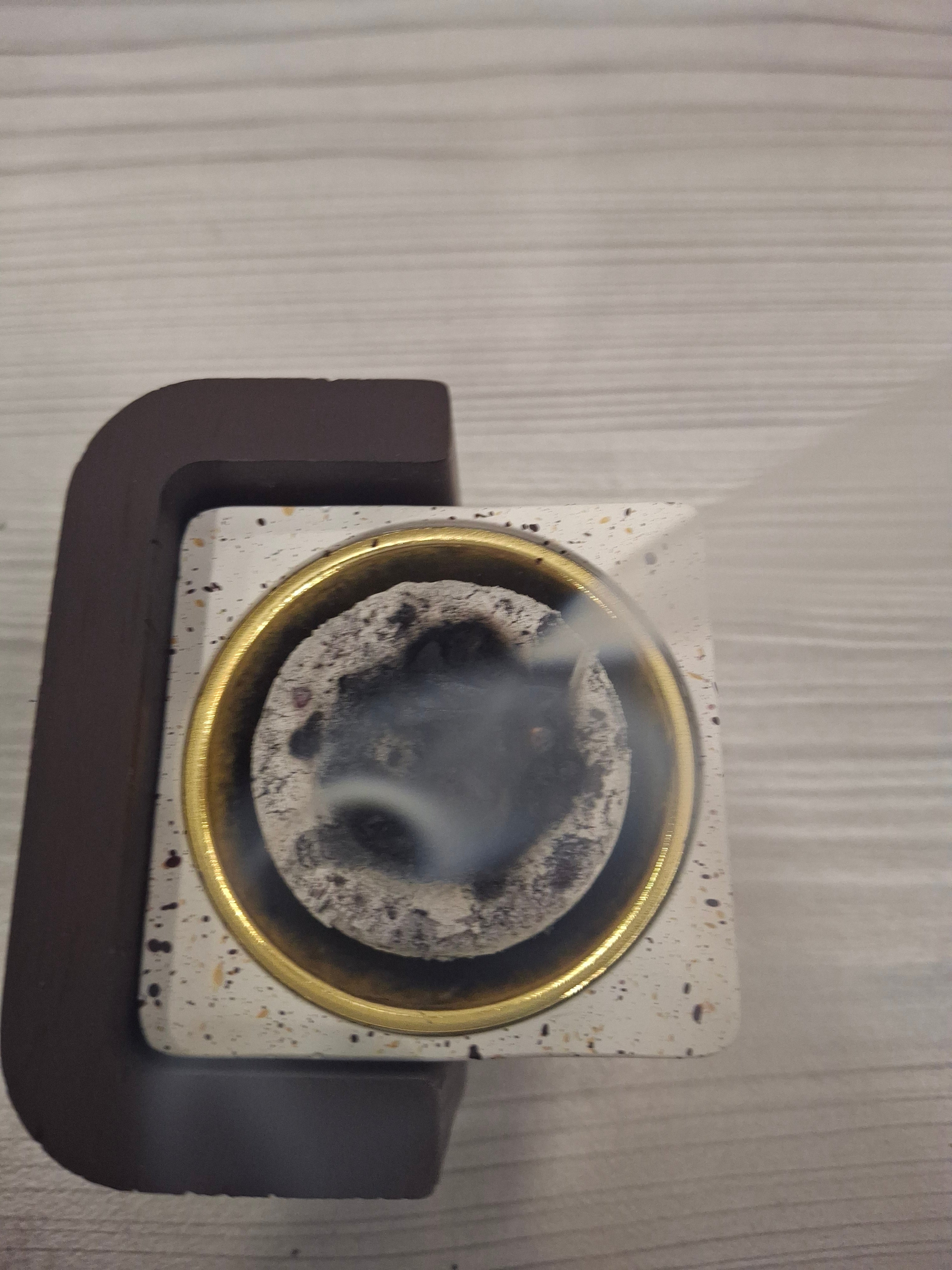 Burner Sml Square Modern Nordic design- concrete look with solid wood detailing