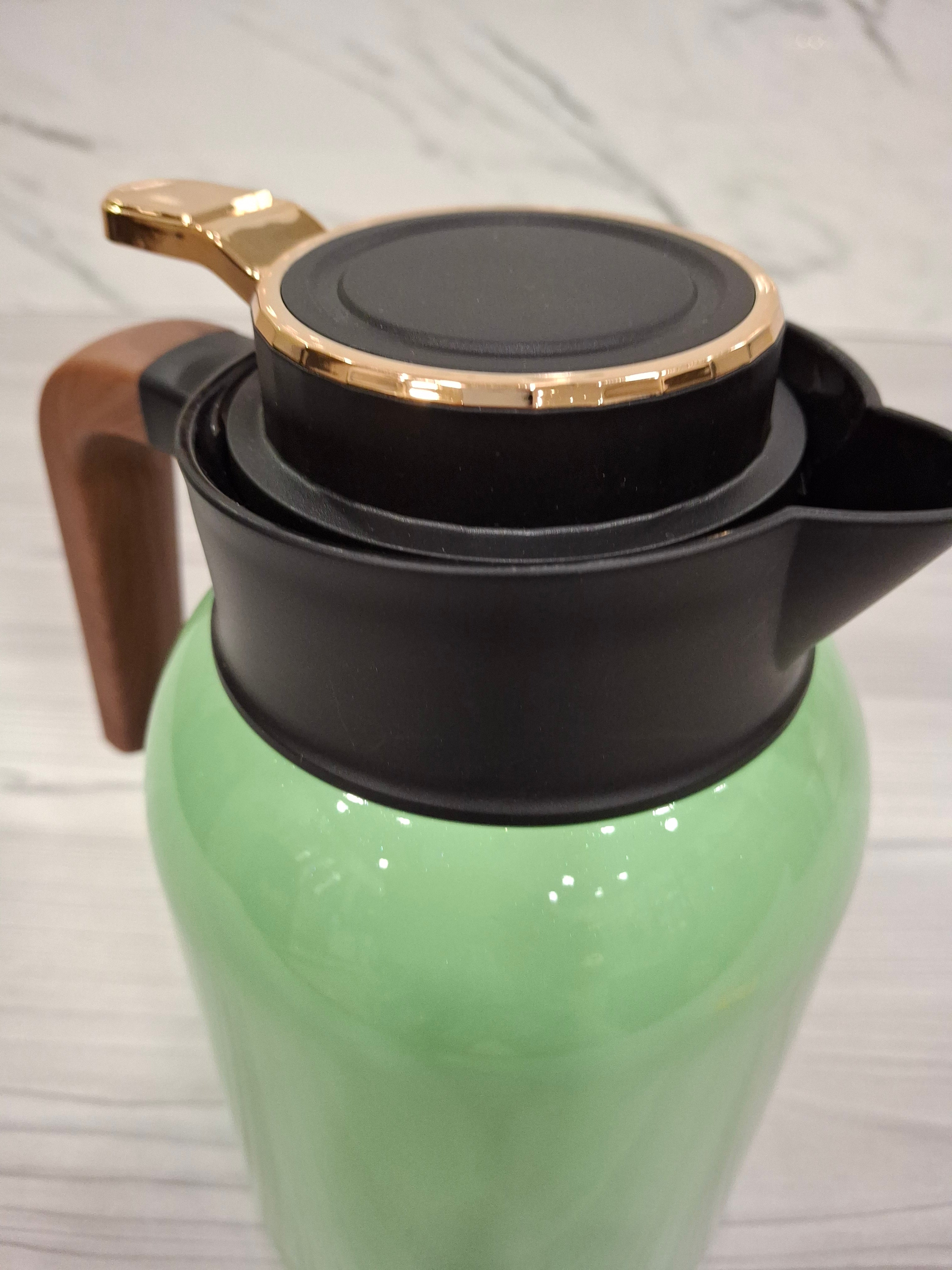 Flasks Modern stainless steel with wood look rose gold trigger lids 2litre