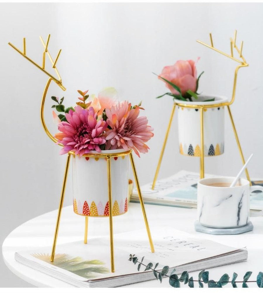 Abstract Mini Decorative Pot with Leaf Stand