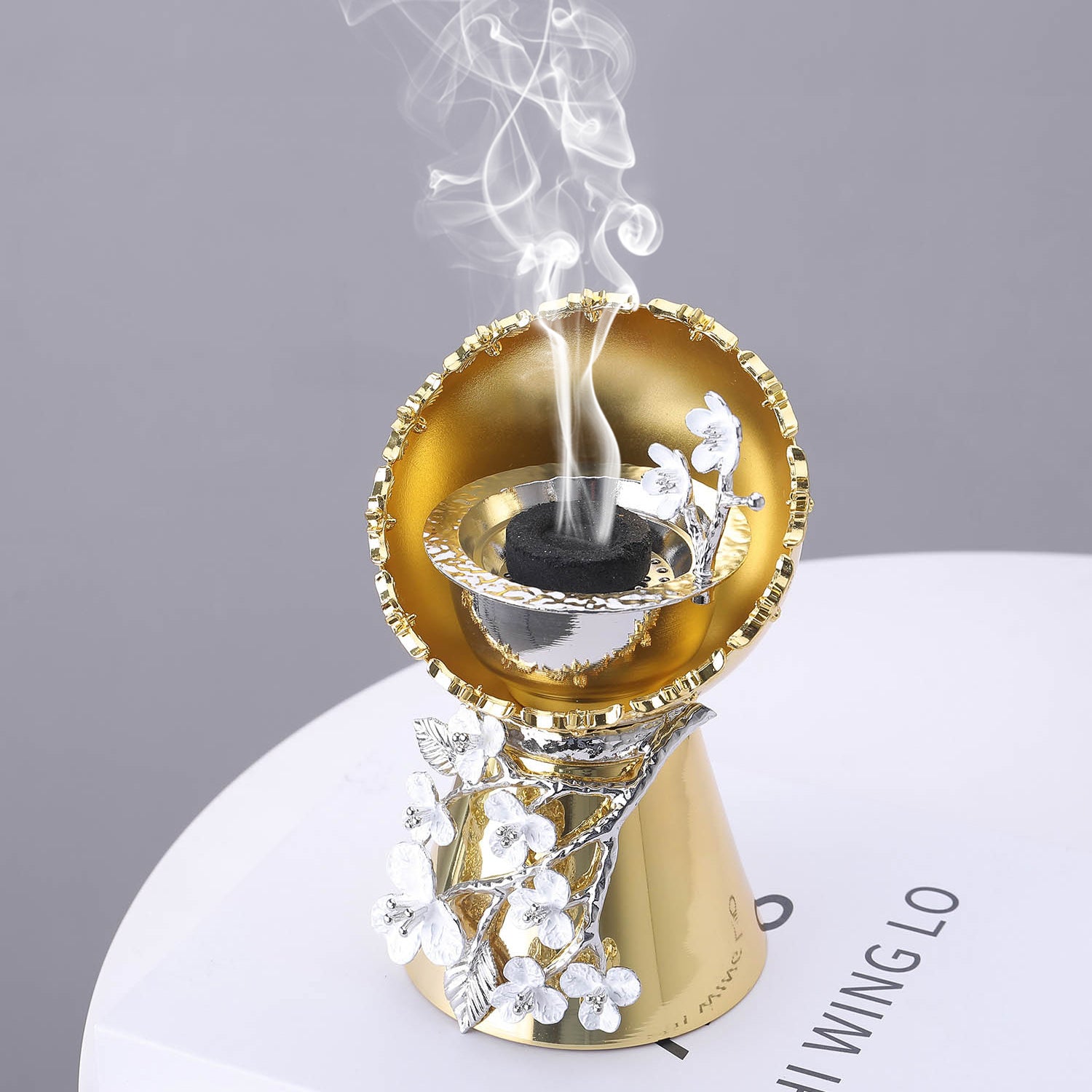 Burner- Ornate Floral detail on Golden Metal holder