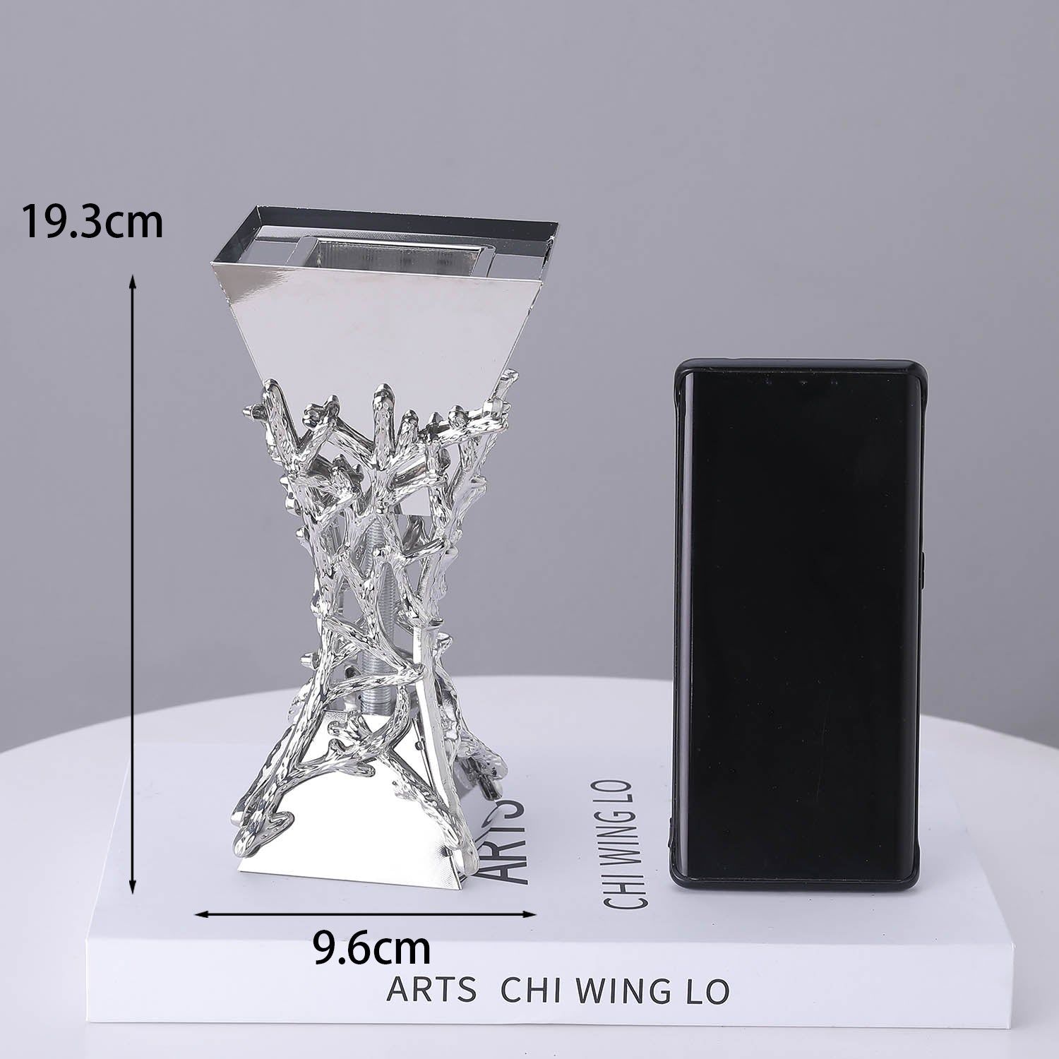Burner Modern Arabian design- Silver Metal with abstract detailing