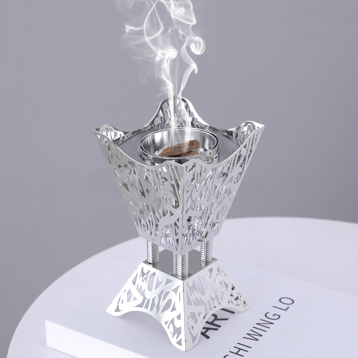 Burner Arabian design - Metal and intricate calligraphy detail