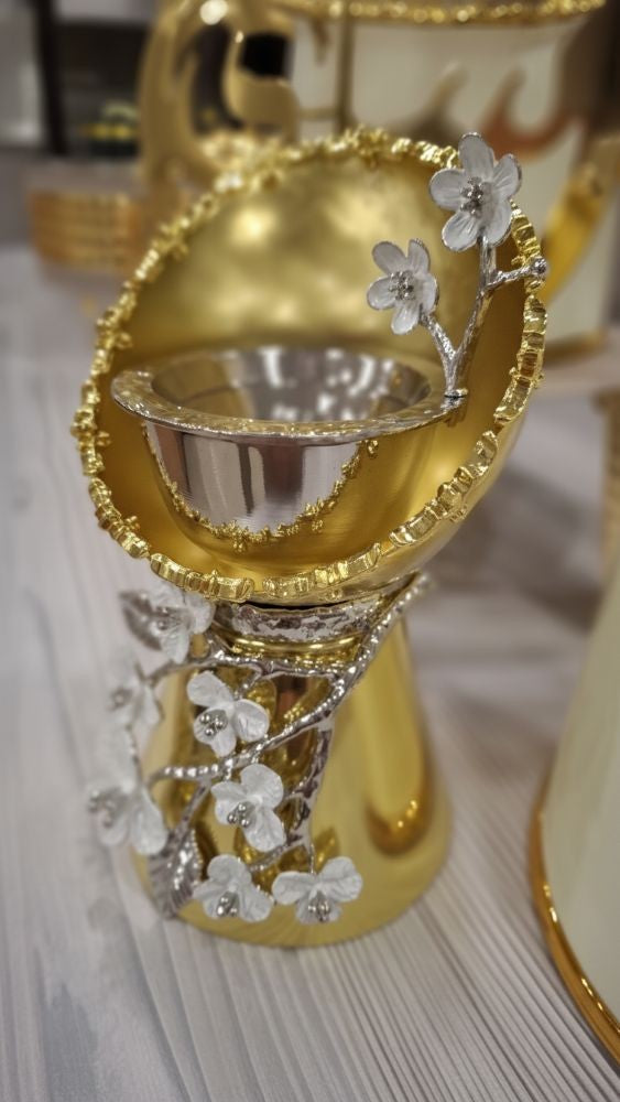 Burner- Ornate Floral detail on Golden Metal holder