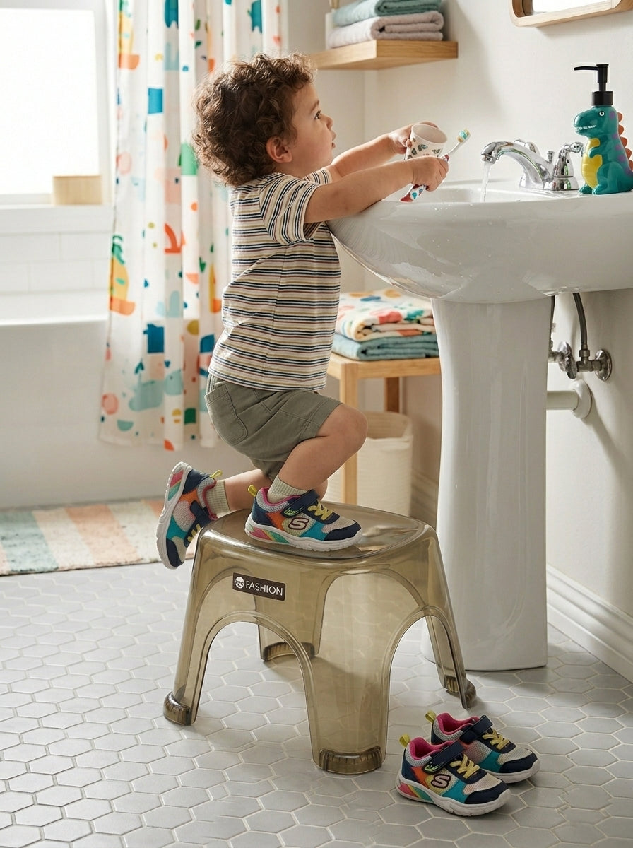 Stylish acrylic stool - The "jelly tot"