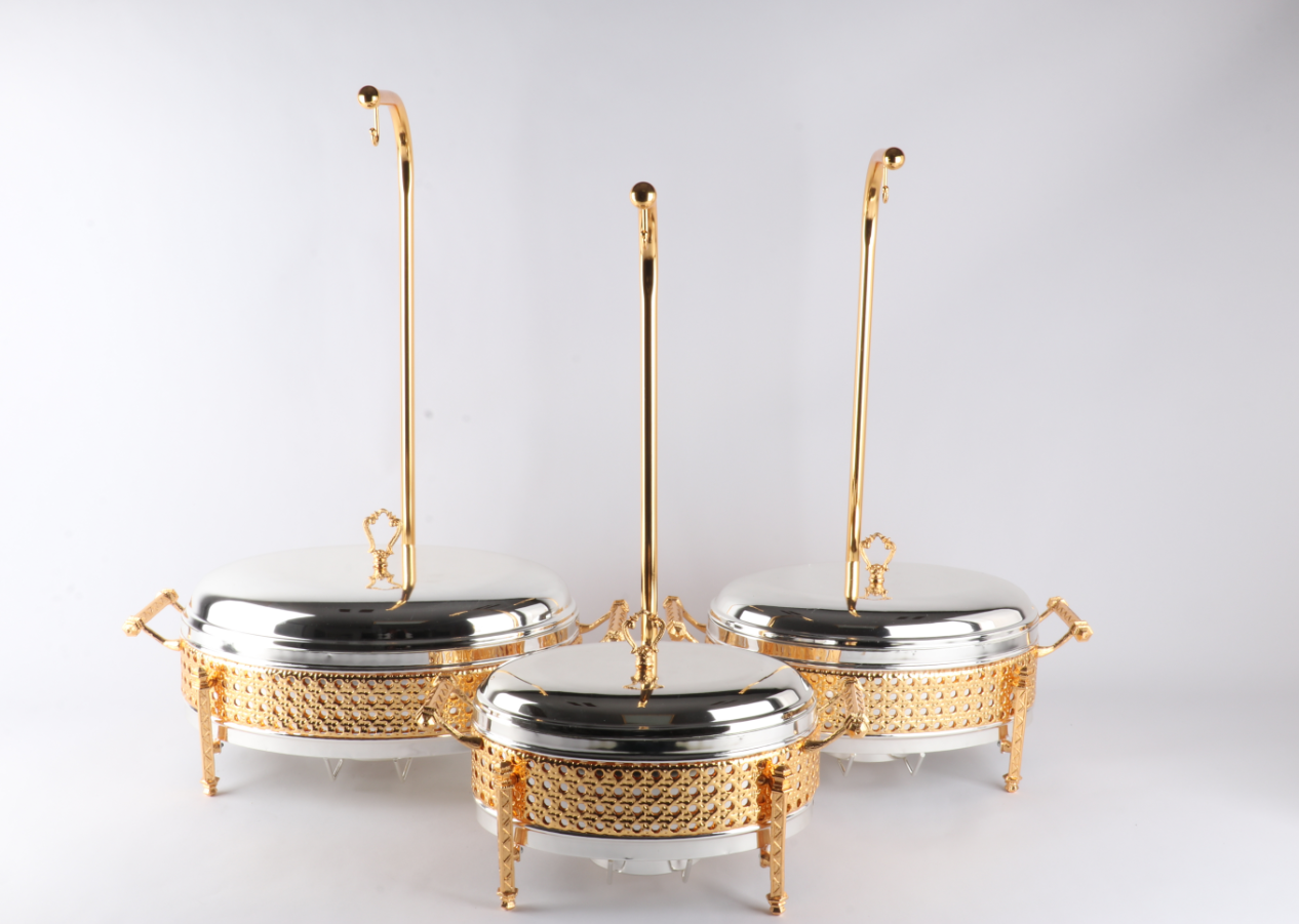 CHAFING DISHES DESIGNER COLLECTION OVAL W/FLOATING LID 2.2l SILVER/GOLD PROMO OFFER