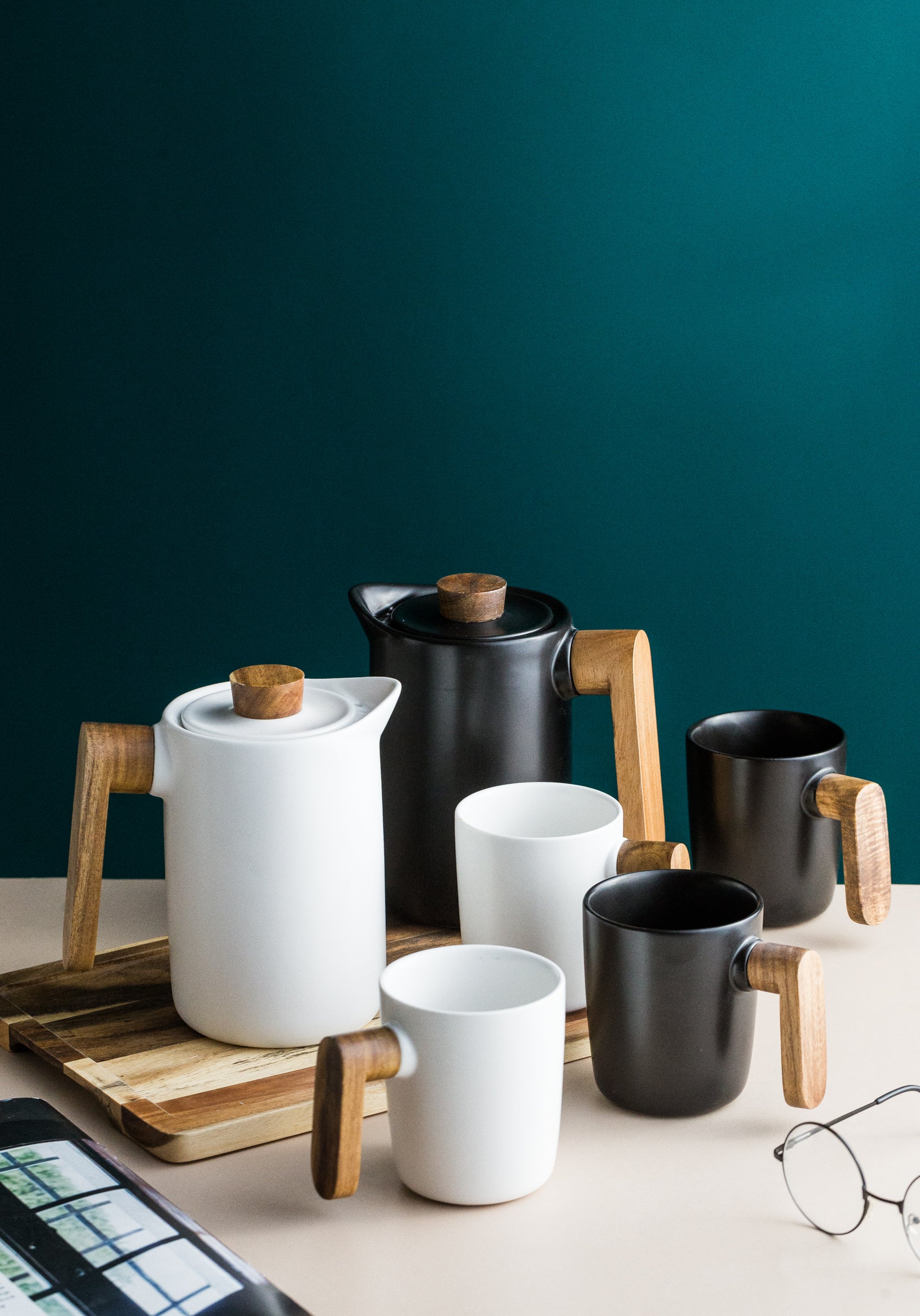 Nordic Tea/Coffee Set with Wooden Tray - END OF RANGE CLEARANCE DEAL