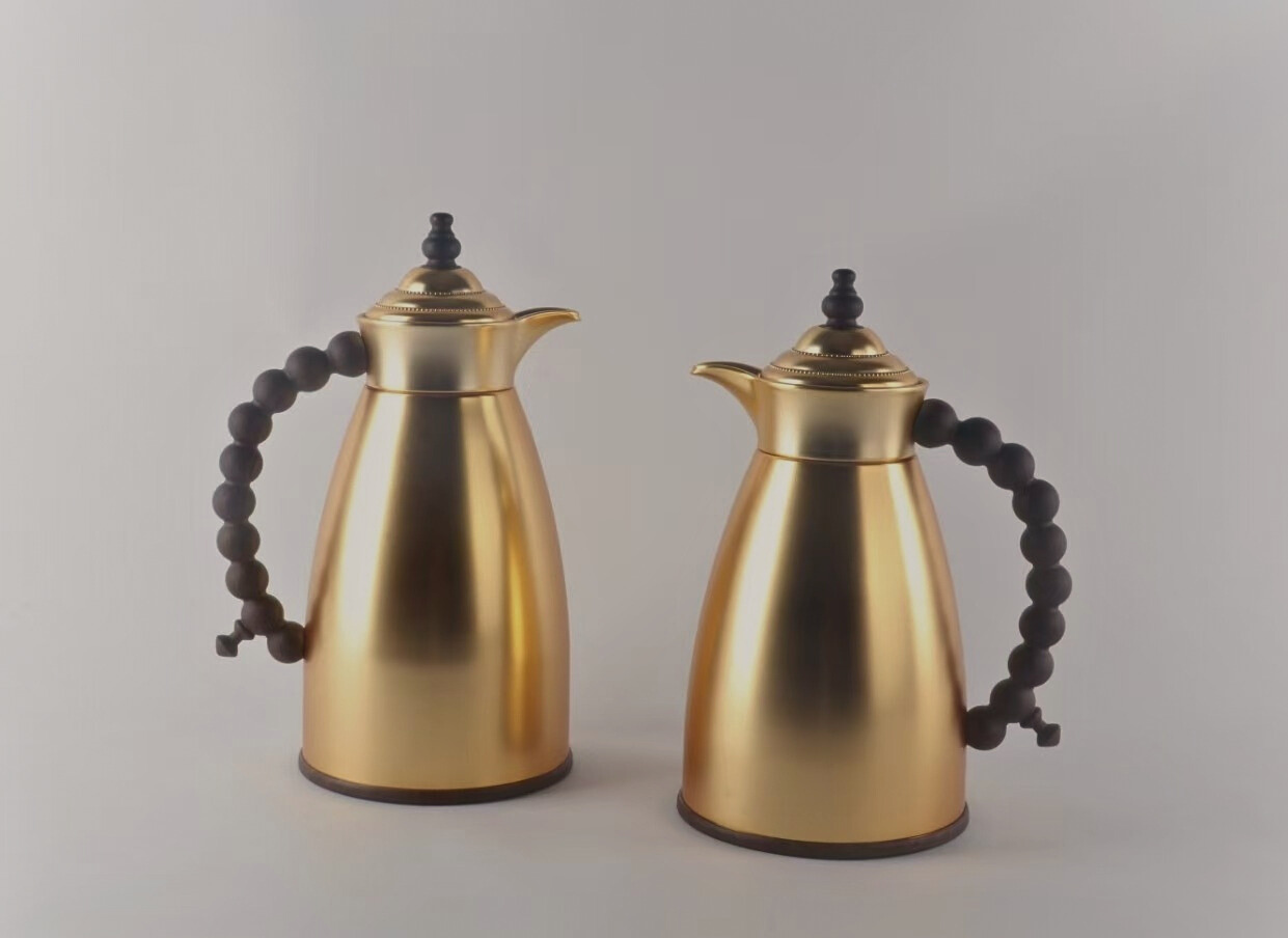 FLASK MODERN MATT FINSISH SET OF TWO -WOOD LOOK HANDLES