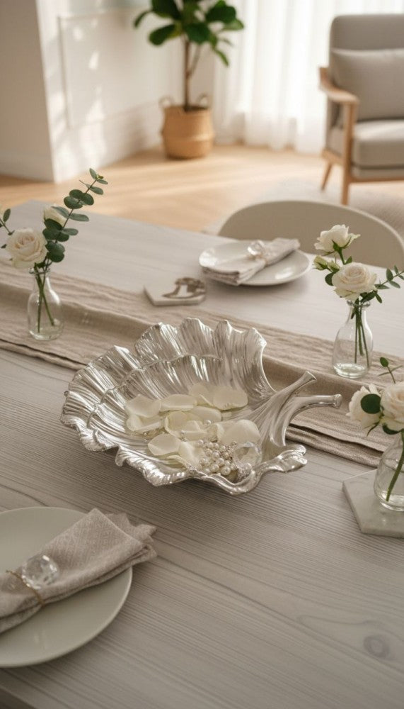 Single Leaf Shaped Decorative Piece